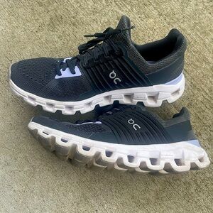 Womens on clouds 10.5